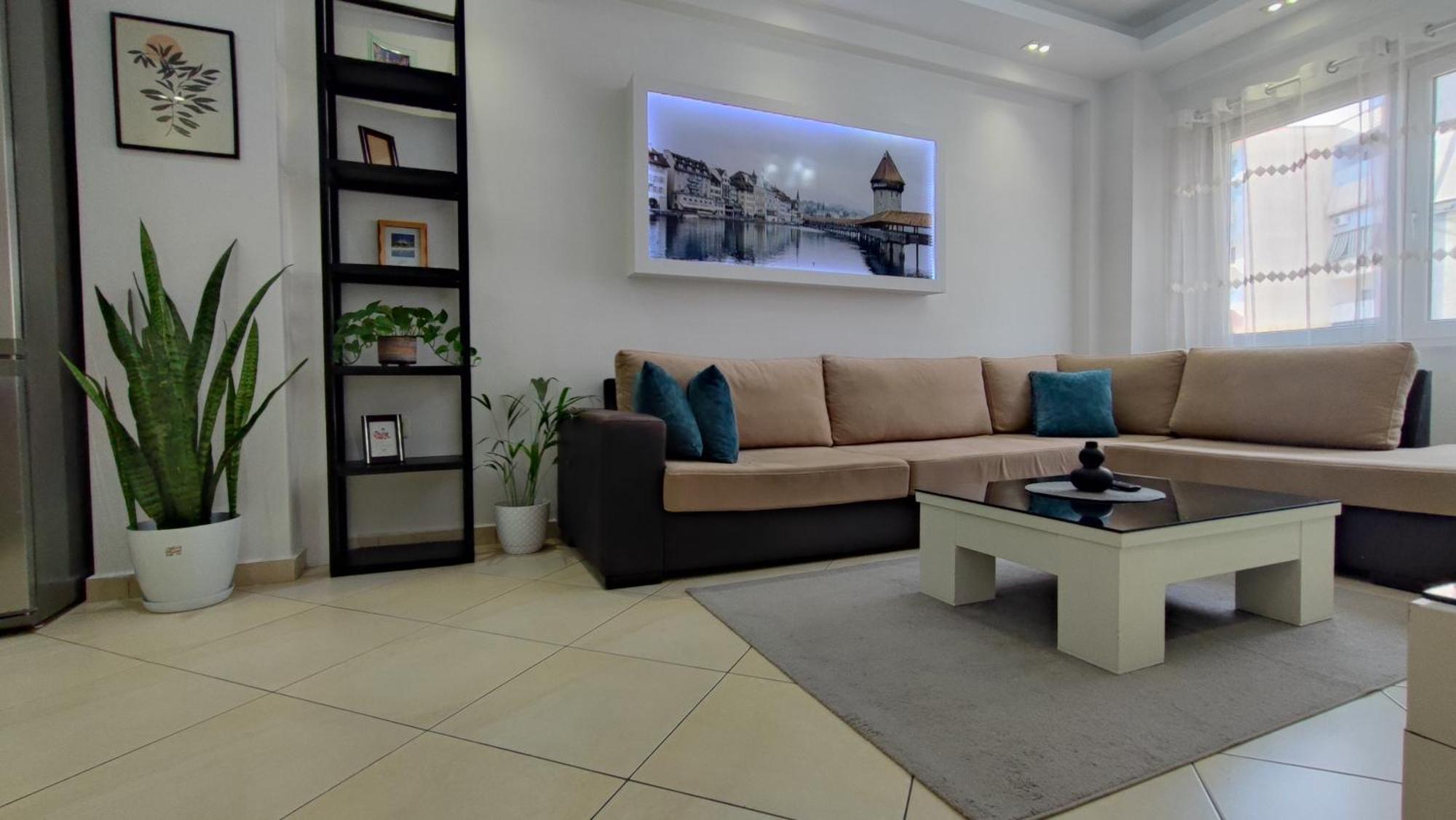 Tirana New Bazaar-Apartment 2 エクステリア 写真